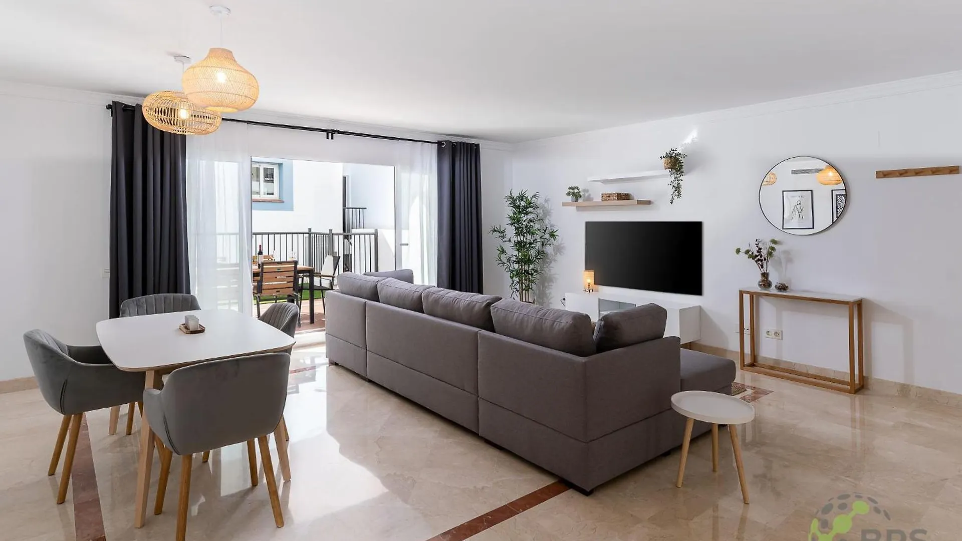 Elegant And Stylish Retreat 592 Apartment Estepona