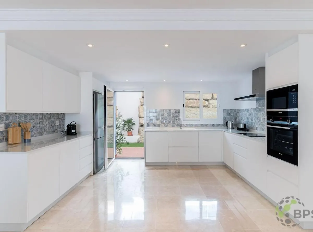 Elegant And Stylish Retreat 592 Apartment Estepona