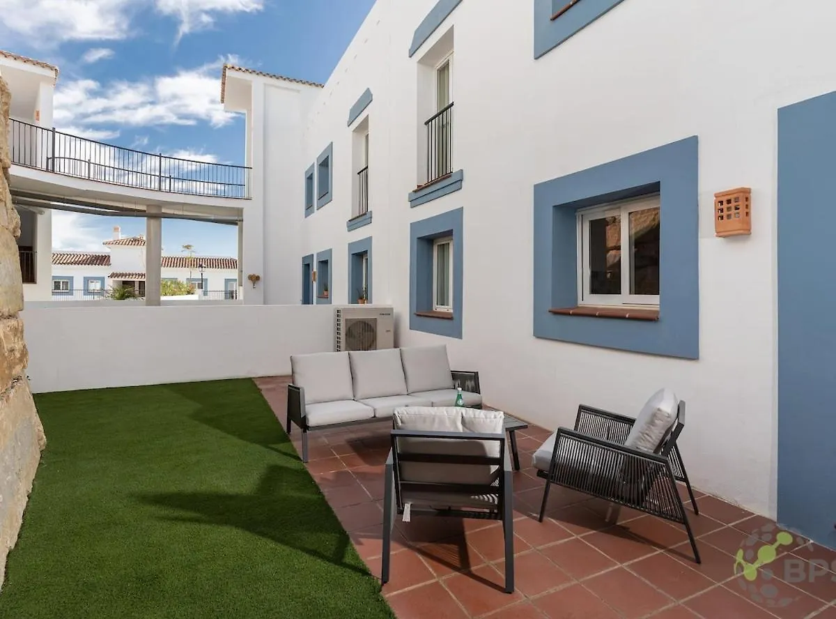 Elegant And Stylish Retreat 592 Apartment Estepona